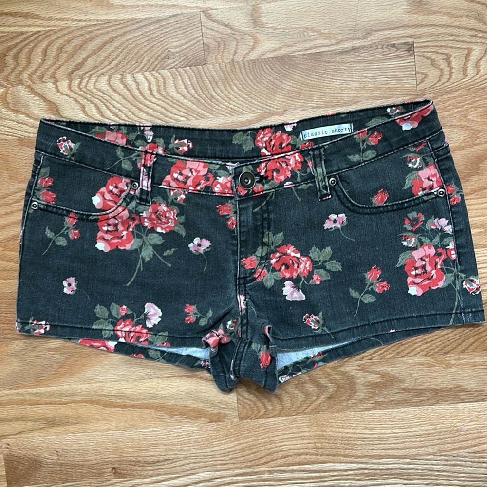 CITY STREET “Classic Shorty” Floral Pattern Summer Daisy Duke Shorts Size 11